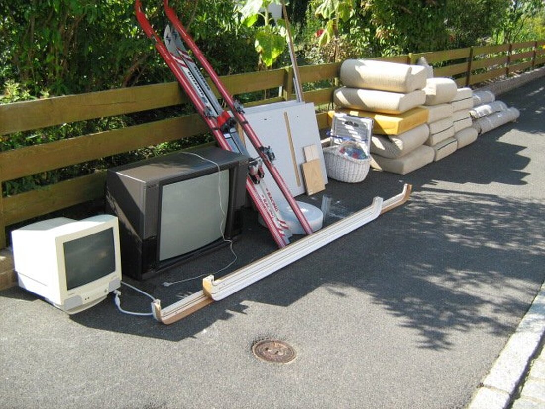 Neustadt/WN. Von 31. August bis Ende November lässt der Landkreis Neustadt an der Waldnaab alle Gemeinden zur Sperrmüllsammlung anfahren. Die Müllwerker verladen dabei wieder alle sperrigen Möbel und größeren elektrischen [&hellip;]