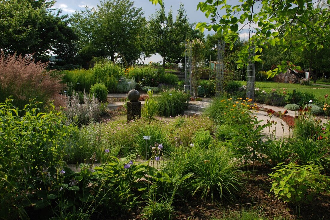 Neustadt/WN. Die richtige Gartenpflege ist nicht so einfach wie man meint. Wer bisher immer Probleme mit vertrockneten und kaputten Pflanzen hatte, hat jetzt die Möglichkeit, das zu ändern. Neustadt bietet dafür [&hellip;]