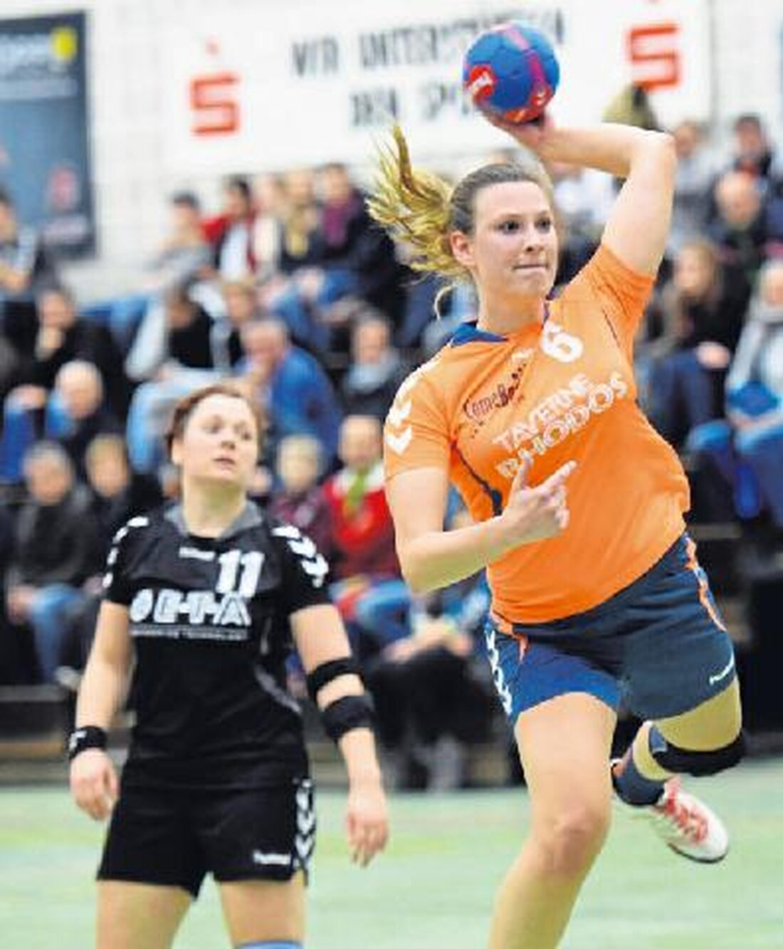 Weiden. Nach fünfmonatiger Verschnaufpause starten die Damen des HC Weiden am kommenden Samstag wieder in die neue Bezirksoberliga-Saison 2016/2017. Gleich zum Auftakt treffen sie auf einen altbekannten und nicht zu unterschätzenden [&hellip;]