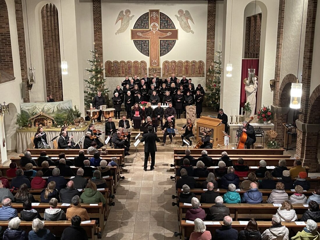 Speinshart. Zum Rosenkranzfest erklingt am Sonntag, 4. Oktober 2026, 16 Uhr, in der Klosterkirche ein festliches Marienkonzert mit dem St.-Thomas-Chor Trockau unter Ottmar Schmitt. Der Eintritt ist frei, um Spenden wird gebeten.