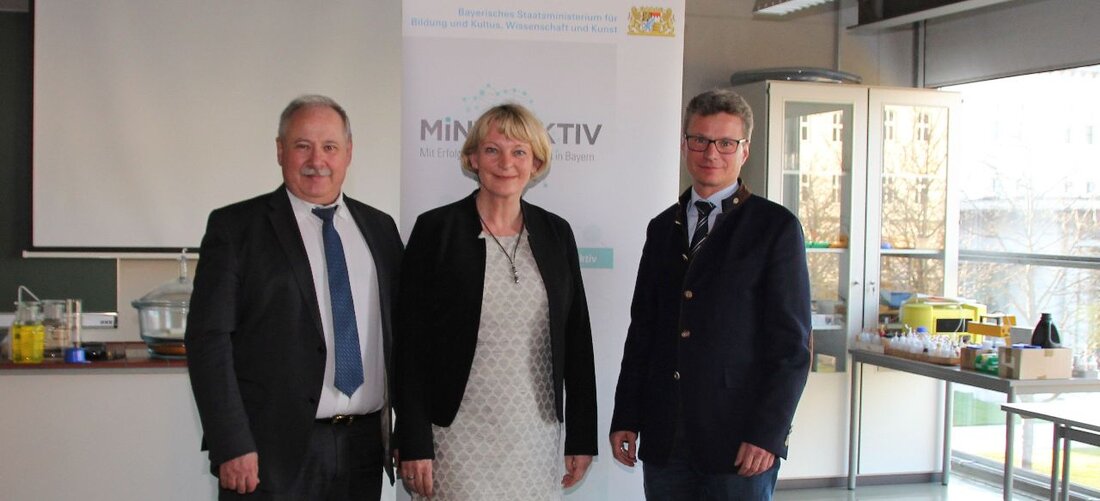 Weiden. Junge Menschen auf ihrem Weg zu einem MINT-Studium unterstützen und junge MINT-Talente in der Region fördern: Das ist das Ziel, das hinter dem Projekt „MINTBrücke“ der OTH Amberg-Weiden steht. Gefördert [&hellip;]