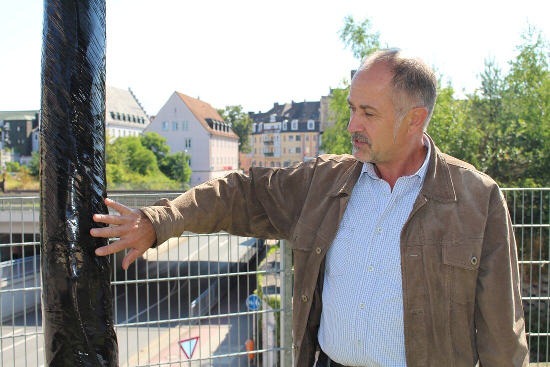 Weiden. Wie wir bereits berichteten, haben Vandalen einem Ginkgobaum bei der Herz-Jesu Kirche die Rinde abgezogen. Was unternommen wurde, wie es um den Baum jetzt steht und ob der zerstörte [&hellip;]