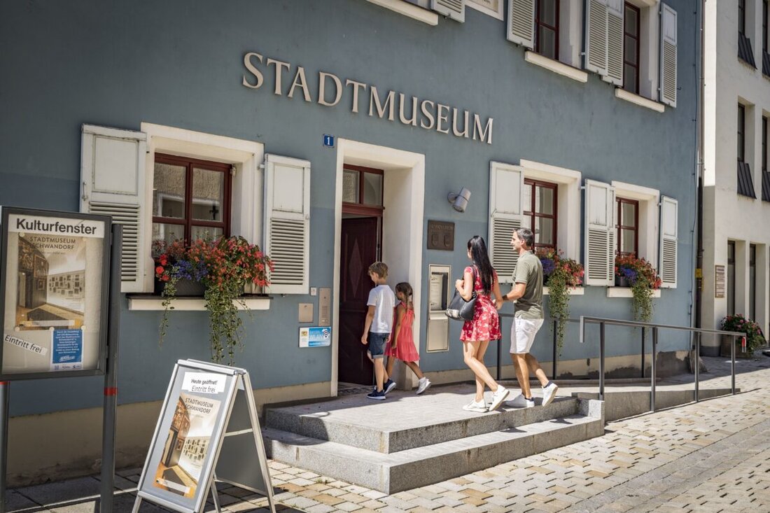 Schwandorf. Zum Internationalen Museumstag öffnet das Stadtmuseum Schwandorf seine Pforten. Besonders für Familien gibt es spannende Einblicke in die Kulturgeschichte. Es ist weitgehend barrierefrei und lockt mit einem NaturInfo-Zentrum im Dachgeschoss.