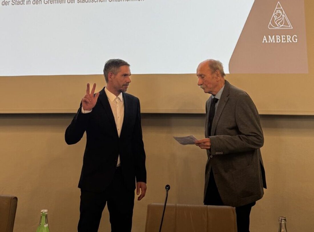 Amberg. Am 11. Mai 2026 wurde Oberbürgermeister Michael Fritz in der konstituierenden Sitzung vereidigt und die neue Stadtratsperiode eröffnet. Birgit Fruth ist zweite Bürgermeisterin, Tuncer Ayten dritter Bürgermeister.