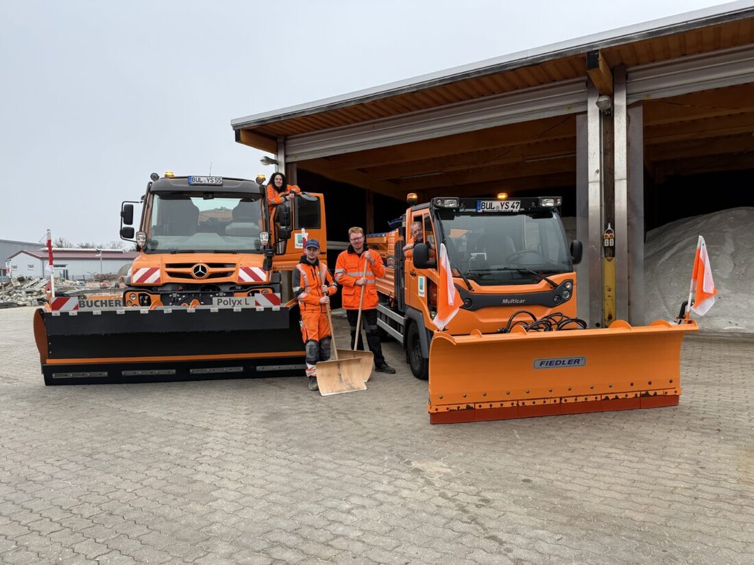 Burglengenfeld. Stadtwerke und Bauhof sind für Schnee und Eis gerüstet: Ab 4 Uhr wird geprüft. Ab 5.30 Uhr rücken elf Mitarbeitende mit acht Fahrzeugen aus und sichern mehr als 100 Kilometer Straßen bis 19 oder 20 Uhr.