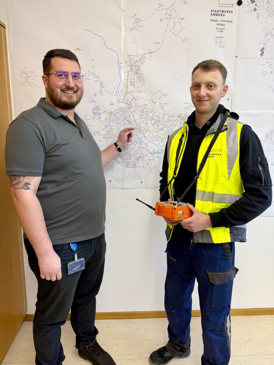 Amberg. Ab 13. April 2026 lassen die Stadtwerke Amberg das 280 km lange Wassernetz von Hammann + Theurer prüfen. So steigen Versorgung und Sicherheit. Auch Hausanschlüsse werden überprüft; bei Bedarf wird Privatgrund betreten.