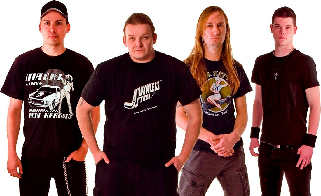 Weiden. Das Line-Up steht, der Kartenvorverkauf beginnt und die Vorbereitungen für das „Clones of Rock (COR) 2016“ laufen auf Hochtouren. Dabei kehrt Bayerns größtes Tribute-Festival zu seinen Wurzeln, sprich in [&hellip;]