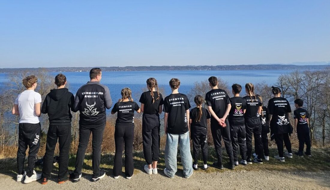 Tutzing. Der Kickboxclub Amberg glänzte beim Kids Cup am 6. März 2026 mit starken Auftritten seiner acht Nachwuchsathleten. Mehrere erste Plätze, viele Podestplätze und wertvolle Erfahrungen krönten einen Turniertag ab 10 Uhr.