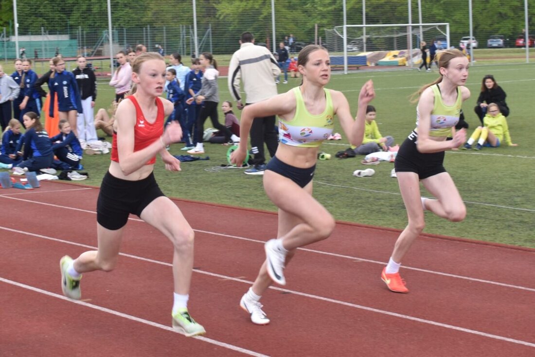 Horšovský Týn. Beim 3. deutsch-tschechischen Leichtathletikmeeting am 17. Mai 2026 glänzte der TV Vohenstrauß mit starken Auftritten. Sieben Talente überzeugten bei kühlem Wetter mit Bestleistungen und Podestplätzen.