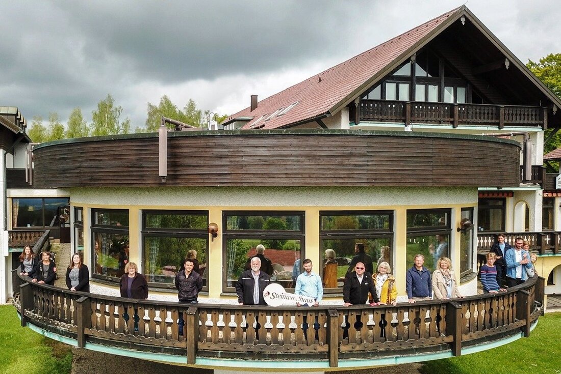 Erbendorf/Pfaben. Das Steinwaldhaus ist in neuen Händen: Familie Götzl übergibt das Hotel und Restaurant an die Ziegler Group. Die haben schon erste Pläne, wie es dort in Zukunft weitergehen soll.