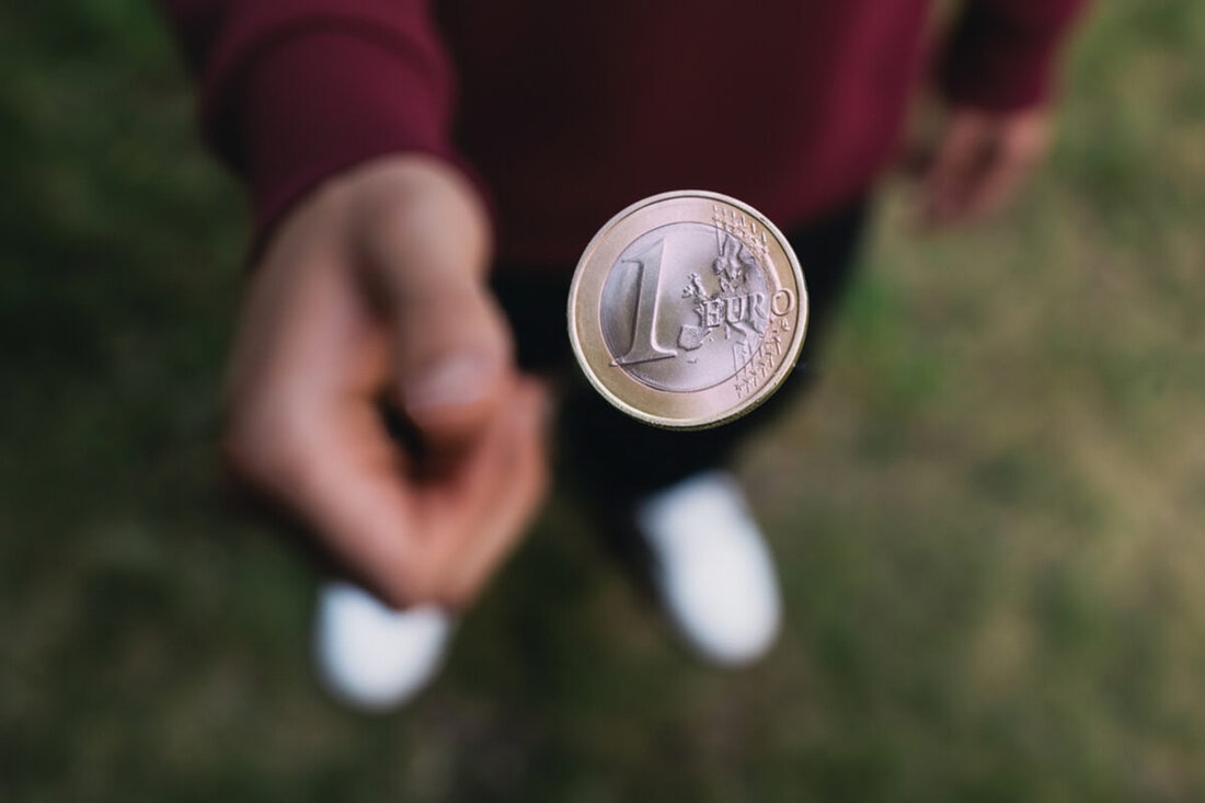 Tirschenreuth. Die IG BAU Oberpfalz meldet einen neuen Steuer-Bonus für Gewerkschaftsmitglieder. Je nach Steuersatz gibt es in diesem Jahr in der Regel 25 bis 35 Prozent des Gewerkschaftsbeitrags über die Steuererklärung zurück.