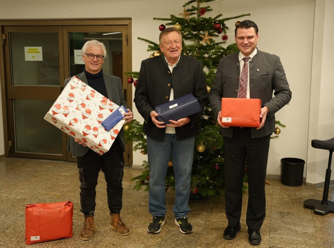 Schwandorf. Im Jahr 2000 wurde die Marianne und Reinhard Wolf Stiftung gegründet, um unschuldig in Not geratene Menschen aus der Region zu unterstützen. Auch in diesem Jahr verschenkt die Stiftung wieder 50 Weihnachtsgeschenke, um Kindern eine Freude zu bereiten. Das Kreisjugendamt steht als Vermittler und Umsetzungsbegleiter zur Seite.