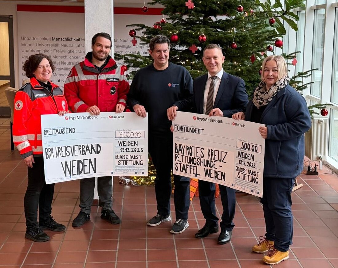 Weiden. Die Dr. Rose Pabst Stiftung unterstützt den BRK-Kreisverband Weiden und Neustadt/WN mit 3.500 €. Davon profitieren das Rotkreuzhaus in Eschenbach sowie die Rettungshundestaffel mit 500 €.