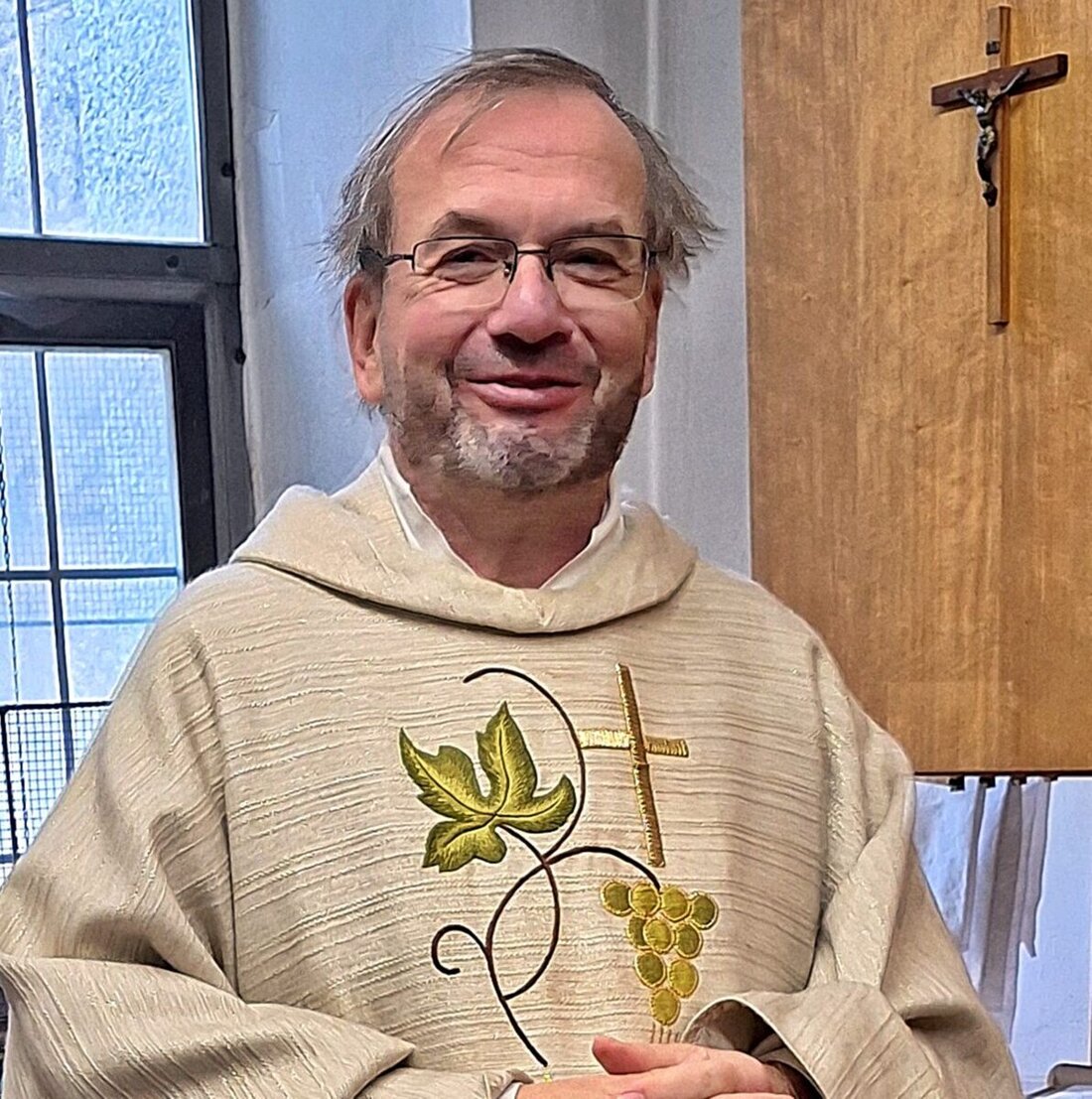 Bechtsrieth, Mit einem feierlichen Gottesdienst und anschließendem Stehempfang feierte die Filialgemeinde St. Josef das 30-jährige Dienstjubiläum von Pfarrer Thomas Stohldreier. Vor drei Jahrzehnten trat er seinen Dienst in der Gemeinde an.