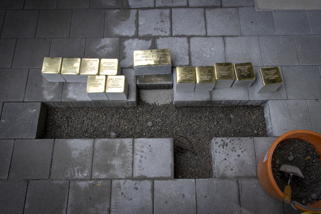 Berlin. Das Bundeskulturministerium und die Stiftung EVZ starten "MemoRails Halt!", ein Programm zur Erinnerung an NS-Verfolgungen an Bahnhöfen.