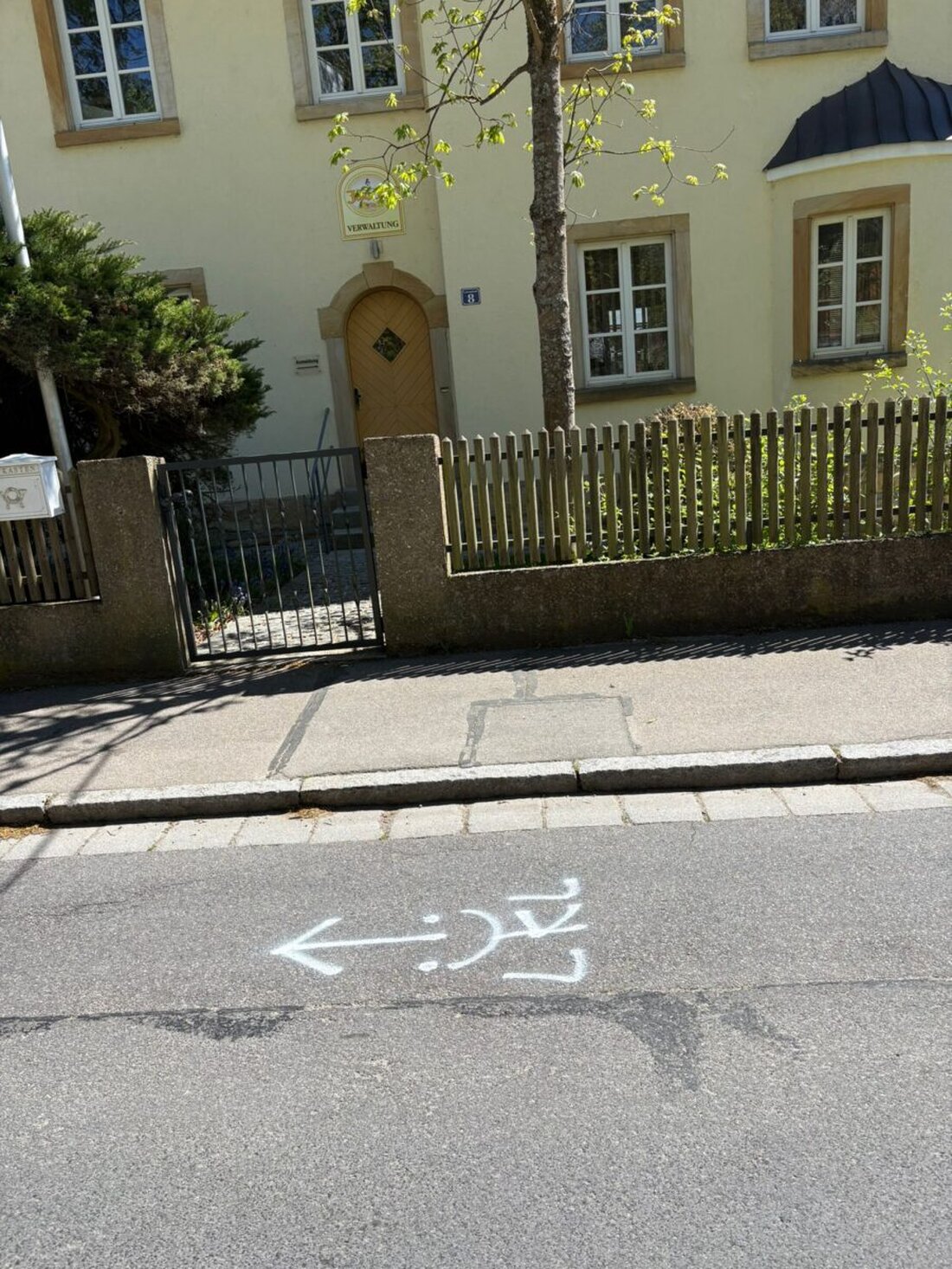 Schwandorf. Die Strecke des Landkreislaufs ist von Reuting bis Pertolzhofen markiert; Training kann beginnen. Der Lauf ist am Samstag, 27. Juni: Start Läufer acht Uhr in Reuting, Start Walker neun Uhr in Schwarzach bei Nabburg.