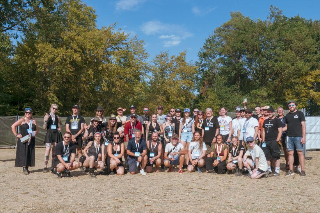 Neunburg vorm Wald. Beim Grünen Festivalstammtisch auf dem Summer Breeze sprach MdL Martin Scharf über Nachhaltigkeit und lobte „Less-Trash-More-Thrash“ mit fast 30 Prozent weniger Müll. Er fordert mehr Hilfe für kleine Festivals.