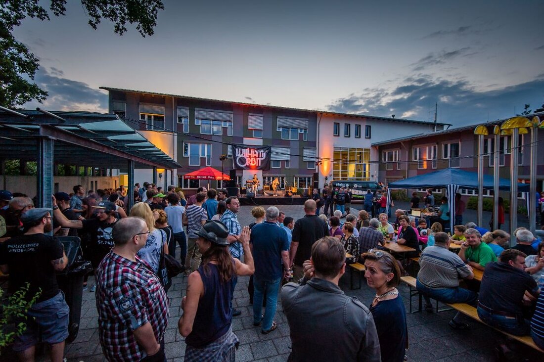 Altenstadt/WN. Die Altenstädter haben vorgesorgt: Die Organisation des 5. SummerSound Festivals läuft auf Hochtouren. Nach dem letztjährigen Ausflug ins Gewerbegebiet wird in diesem Jahr wieder rund ums Rathaus gefeiert. Und [&hellip;]
