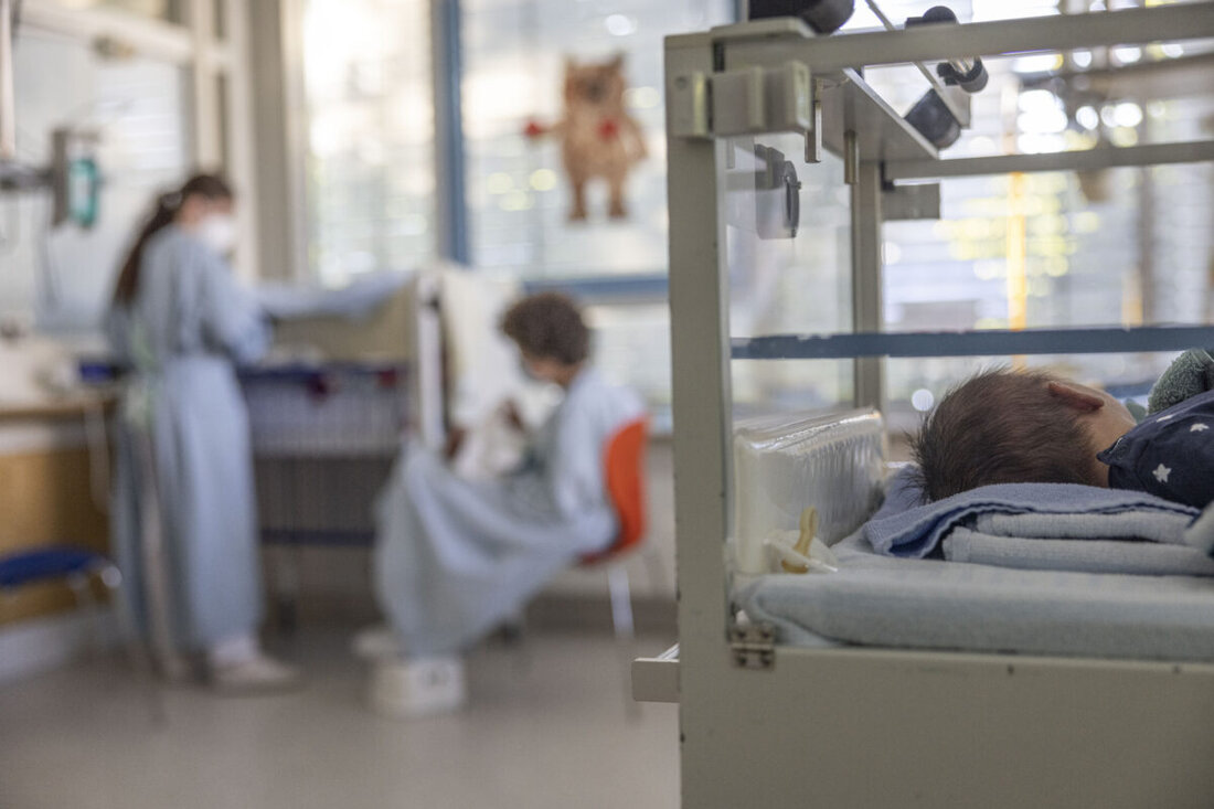 Weiden. Arbeitskreis Fachkräftegewinnung Pflege startet Aktionstage an Schulen zur Nachwuchsgewinnung. Auftakt ist am 24. Oktober in der Max-Reger-Mittelschule mit interaktiven Einblicken.