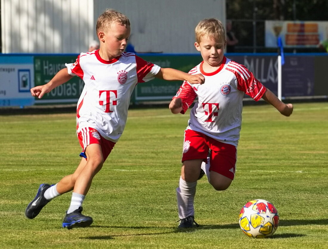 Etzenricht. Der „Messecup“ verbindet Fußball und Berufswahl für Jugendliche mit einem Turnier und Info-Ständen bekannter Firmen am 5. Juli. Veranstaltet wird es auf dem SV Etzenricht Gelände, inklusive Unterhaltungsprogramm und Bewirtung.