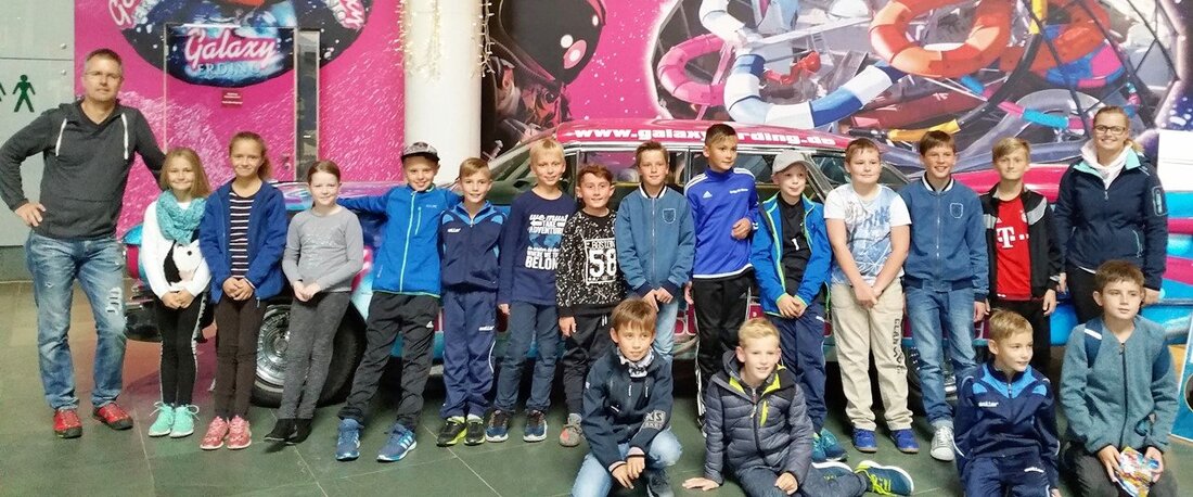 Neunkirchen. Die Saison ist für den Nachwuchs der Tennis-Gemeinschaft (TG) Neunkirchen sensationell gewesen. Dafür gab es am Sonntag eine besondere Belohnung. Von Stephan Landgraf In der Endrunde der besten acht oberpfälzer [&hellip;]