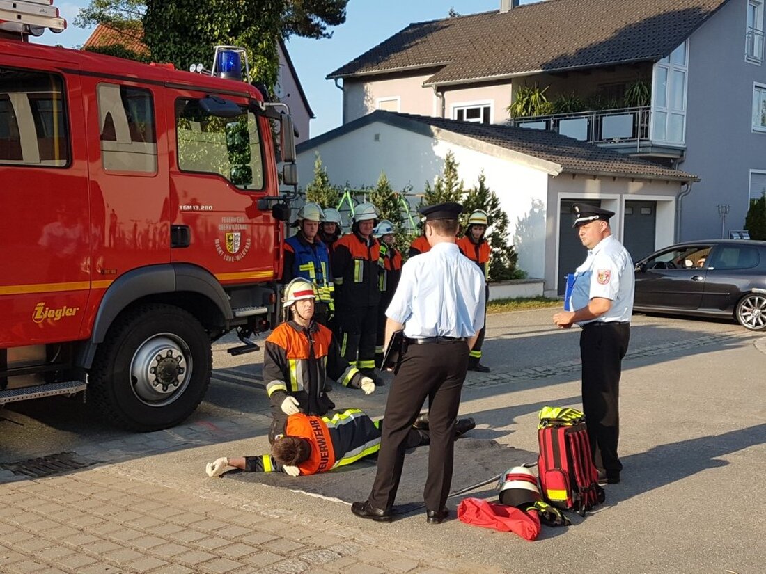 Oberwildenau. 18 Mitglieder der Feuerwehr Oberwildenau meisterten mit Bravour die Leistungsprüfung Technische Hilfeleistung. Dabei mussten sie nicht nur theoretisches Wissen beweisen, sondern auch ihr Können in der Praxis abrufen können.  [&hellip;]
