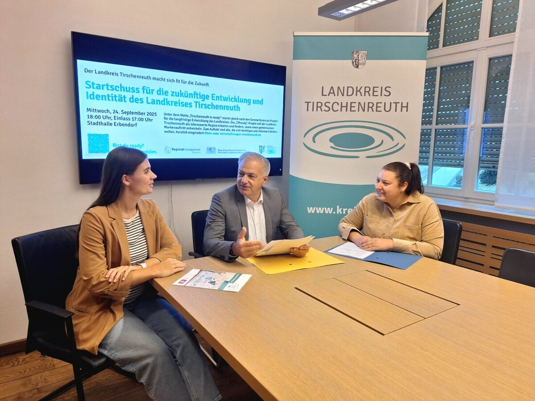 Tirschenreuth. Der Landkreis startet "TIRready" für eine zukunftsfähige Region, Auftakt am 24. September 2025 ab 18 Uhr in der Stadthalle Erbendorf, gefördert mit 613.488 Euro bis 2027 und mit Bürgerbeteiligung.