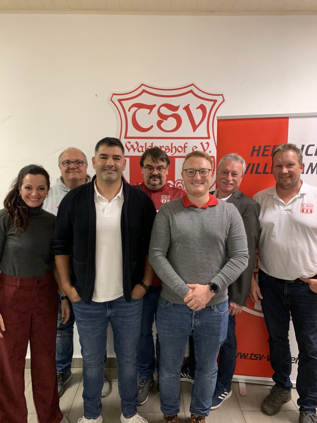 Waldershof. Der TSV meldet zur Jahreshauptversammlung starke Zahlen: 625 Mitglieder, Gewinn, sechsstelliger Umsatz und 10.000 Gäste beim Heimatfest. Neuwahl, ein Ehrenmitglied und die stockende Halle prägten den Abend.