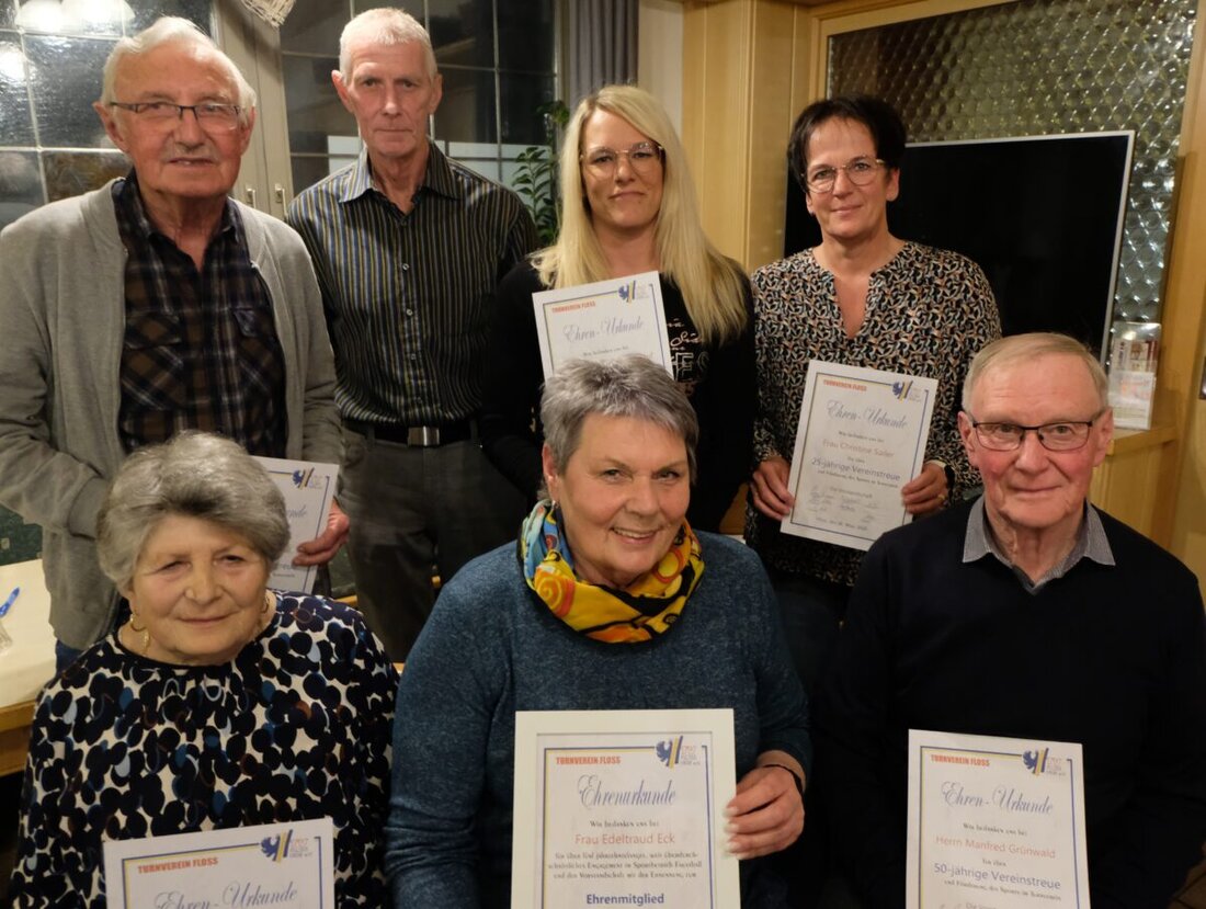 Floß. Bei der Jahreshauptversammlung des Turnvereins Floß standen Sportberichte und Ehrungen im Mittelpunkt, wobei Eddie Eck zum Ehrenmitglied ernannt wurde. Verdiente Mitglieder wurden für ihr langjähriges Engagement ausgezeichnet.