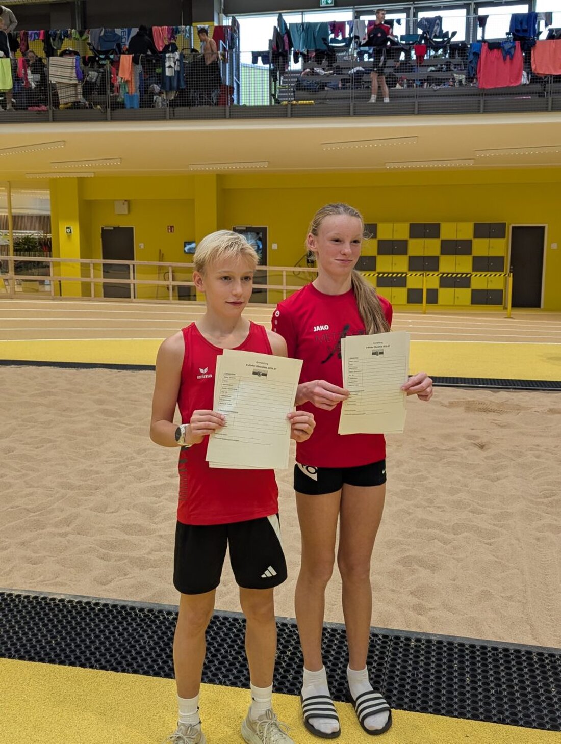 Vohenstrauß. Starke Leistungen, große Motivation und beste Voraussetzungen: Bei der Talentiade 2026 in der Leichtathletikhalle in Regensburg stellten rund 40 Nachwuchsathletinnen und -athleten der Altersklassen W12 und W13 ihr sportliches Können unter Beweis.