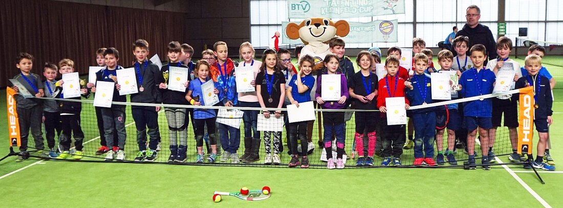 Neunkirchen. „Ein Turnier zu spielen, macht mehr Spaß als nur trainieren“ – diese Erfahrung haben 34 Tennis-Kinder beim “Talentino“-Cup der TG Neunkirchen (TGN) gemacht.  TGN-Vorsitzender und „Talentino“-Scout Uwe Dressel hat [&hellip;]