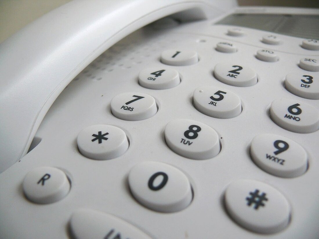Weiden. Eine technische Störung im Leitungsnetz Weiden beeinträchtigt derzeit die Erreichbarkeit vieler Festnetztelefone. Wie die Polizei Weiden mitteilt, sind auch die Telefone in den Polizeiinspektionen betroffen.  Auch die Polizeiinspektion Weiden, [&hellip;]