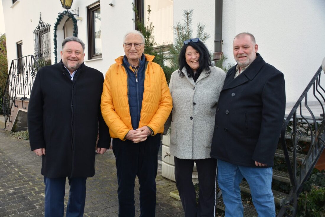 Teublitz. Ludwig "Luck" Prokosch feierte vor Kurzem seinen 85. Geburtstag mit der Familie und erhielt Besuch vom Bürgermeister Thomas Beer.