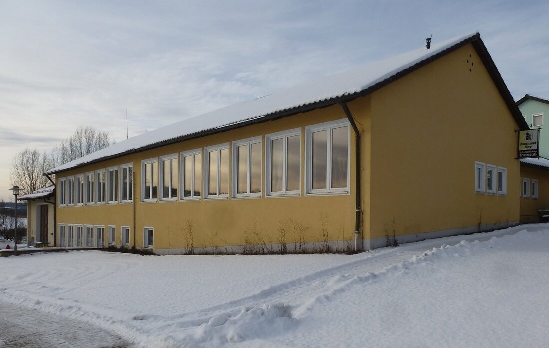 Thansüß. Das Dorfgemeinschaftshaus Thansüß soll mit Förderung des Amts für Ländliche Entwicklung grundlegend saniert werden. Aber erst will die Marktgemeinde Freihung den Brandschutz auf Vordermann bringen. Von Siggi Bock „Wir [&hellip;]