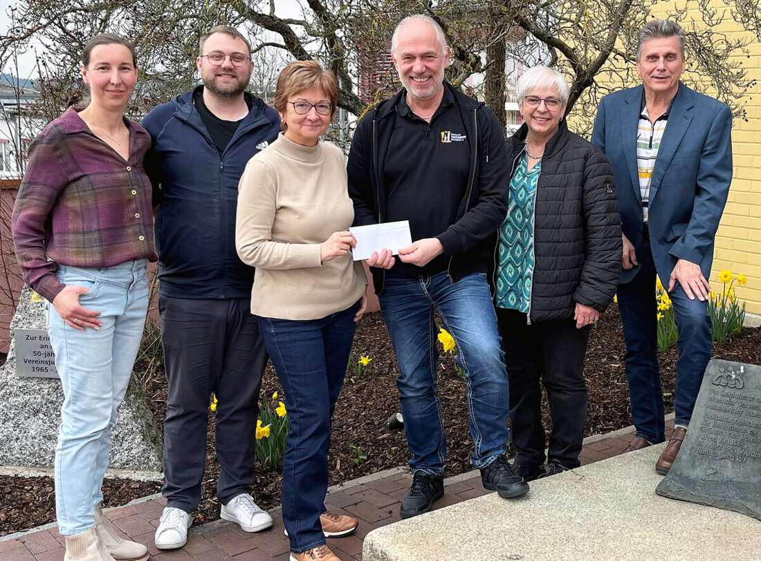 Irchenrieth. Die Katholische Theatergruppe Grafenwöhr spendet eine vierstellige Summe an das HPZ Irchenrieth: je zur Hälfte für die Schule am Kleefeld und die Tagesstätte. Ursprung ist das Wintertheater-Stück Minister im Quadrat.