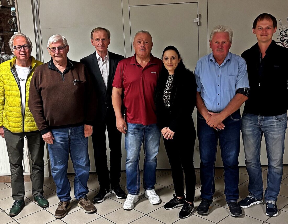 Weiden. Thomas Binapfel wurde einstimmig zum neuen Vorsitzenden des Fördervereins für Jugend-Kartsport gewählt. Der Verein unterstützt Jugendliche im Motorsport und hat seine Führungsebene neu besetzt.
