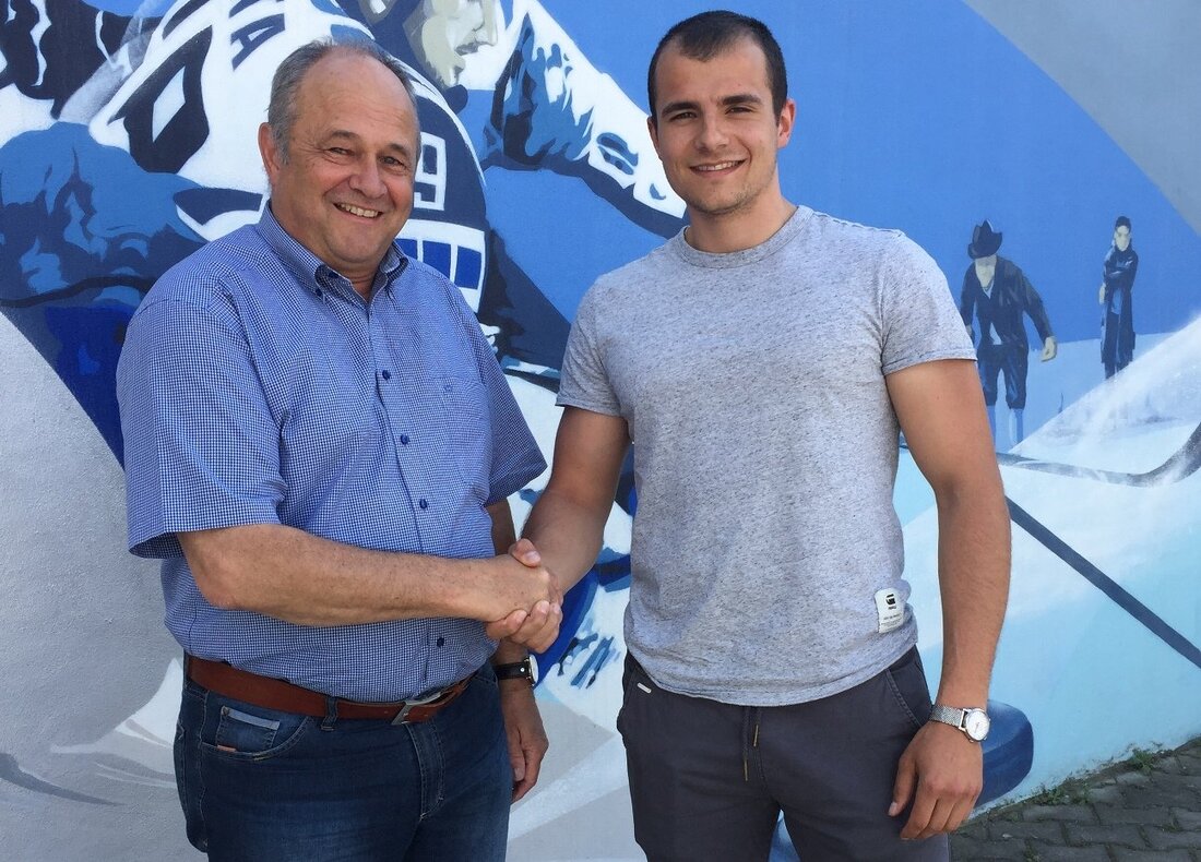 Weiden. Der Eishockey-Oberligist EV Weiden hat am Wochenende Angreifer Tom Pauker unter Vertrag genommen. Der 22-Jährige kommt aus der DEL2 vom EC Bad Nauheim. Mit dem 22-jährigen Flügelstürmer Tom Pauker haben [&hellip;]