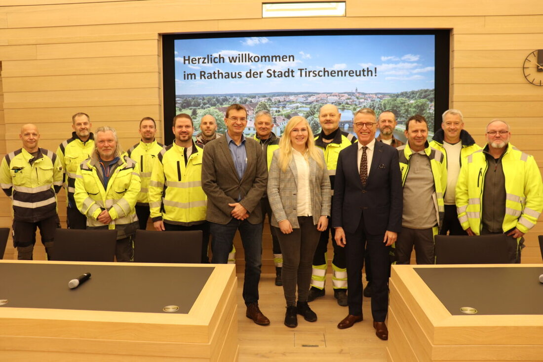 Tirschenreuth. Die Strom- und Wasserversorgung in Tirschenreuth ist durch neue Konzessionsverträge bis 2045 bzw. 2062 sichergestellt, mit jährlichen Abgaben von insgesamt etwa 320.000 EUR an die Stadt.