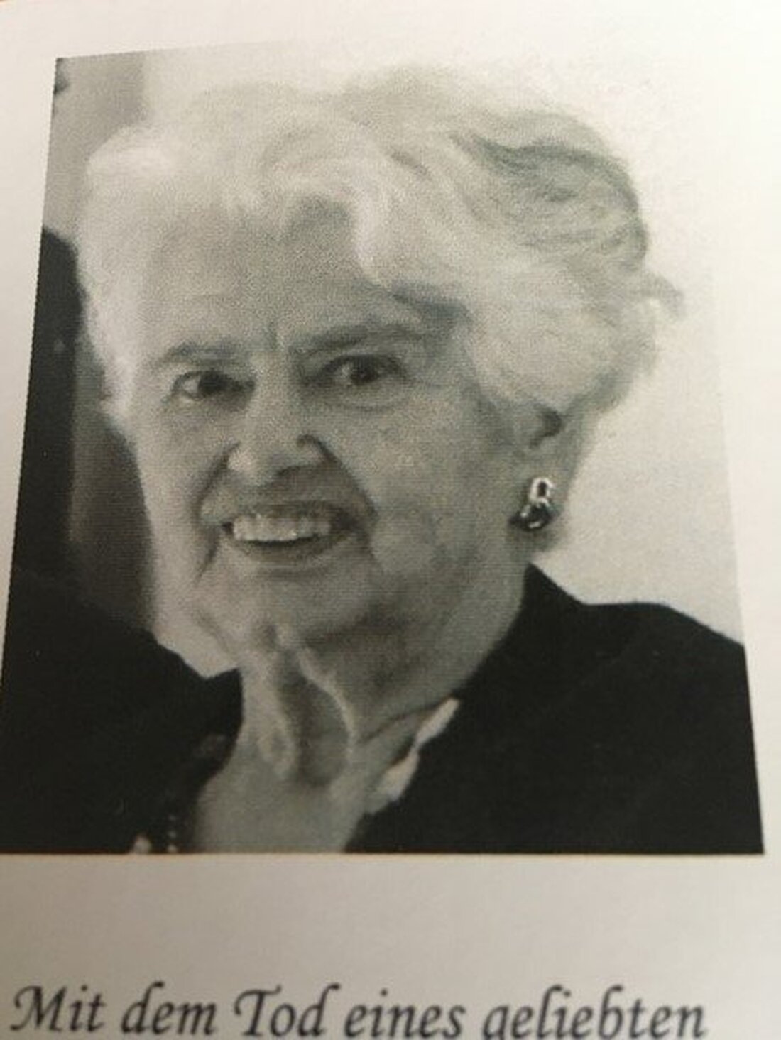 Döllnitz. Nach nicht ganz sechs Monaten ihres 90. Geburtstag verstarb unerwartet Theresia Schmeidl, „die Gschmeile“ von Wittschau. von Sieglinde Schärtl  Noch ins Klinikum nach Weiden wurde sie gebracht, aber das [&hellip;]