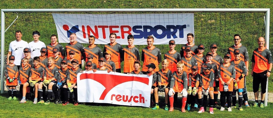 Tirschenreuth. Früh übt sich, wer ein Meister werden will: 29 junge Talente sind am Samstag beim Trainingscamp von Huberth Rosners Torwartschule “TKG” am Start gewesen und haben einen Tag lang [&hellip;]