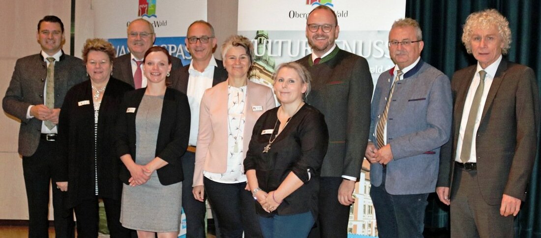 Weiden. Der Tourismustag zeigte was die Tourismusgemeinschaft Oberpfälzer Wald in petto hat. Rund 240 touristische Leistungsträger hatten sich in der Max-Reger-Halle versammelt.  “Die Auslastung in den gewerblichen Betrieben ist in [&hellip;]