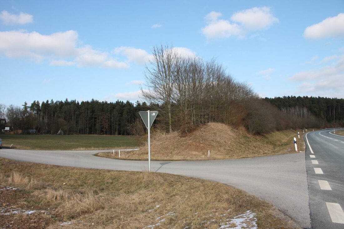 Trabitz. Der Gemeinderat beschließt Mietpreise für das Geschirrspülmobil und gibt grünes Licht für den Bau eines Radwegs entlang der B299. Projekte zu Photovoltaikanlage und Baum- und Strauchschnitt wurden ebenfalls behandelt.