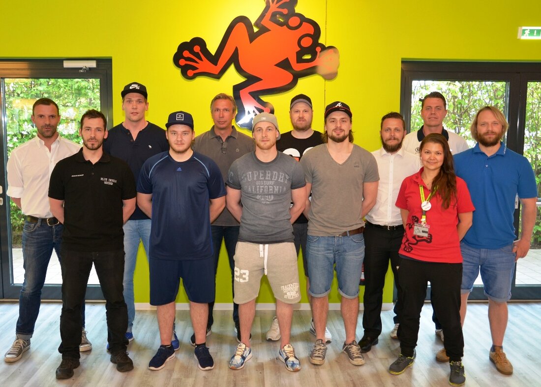Weiden. Der Auftakt ist gemacht. Beim neuen Fitness-Partner „jumpers fitness“ haben die Blue Devils Weiden unter Anleitung von Trainer Markus Berwanger und Florian Zellner ihr erstes gemeinsames Sommertraining absolviert. Teammanager [&hellip;]