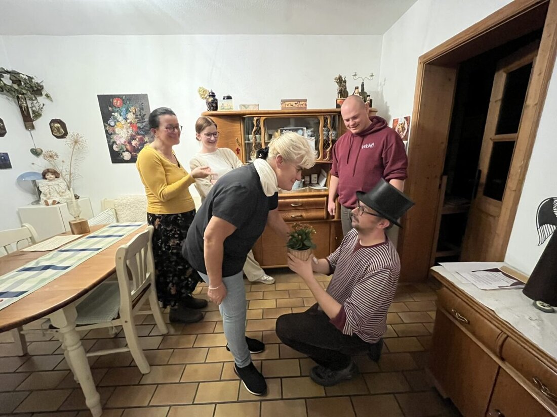 Tirschenreuth. Im Herbst beginnt für die Trachtler ein wichtiger Teil ihres Brauchtums. Dann beginnt die Theatersaison. Der Trachtenverein  D’Werdenfelser hat bereits mit den Proben zum neuen Stück „Treibjagd in die Ehe“ begonnen. Alle Mitwirkenden sind schon ganz heiß auf die Premiere.