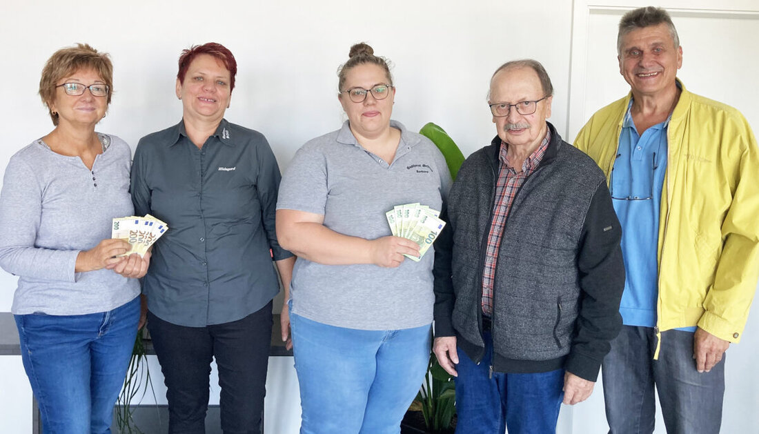 Irchenrieth. Zum 30-jährigen Jubiläum des Gasthauses Schmid in Tremmersdorf wurden 2.500 Euro aus einer Tombola an soziale Einrichtungen gespendet. Dabei erhielten das HPZ Irchenrieth, die Kinder-Krebs-Station Nordoberpfalz sowie die Frühchen-Station des Klinikums St. Marien in Amberg jeweils Geldzuwendungen.