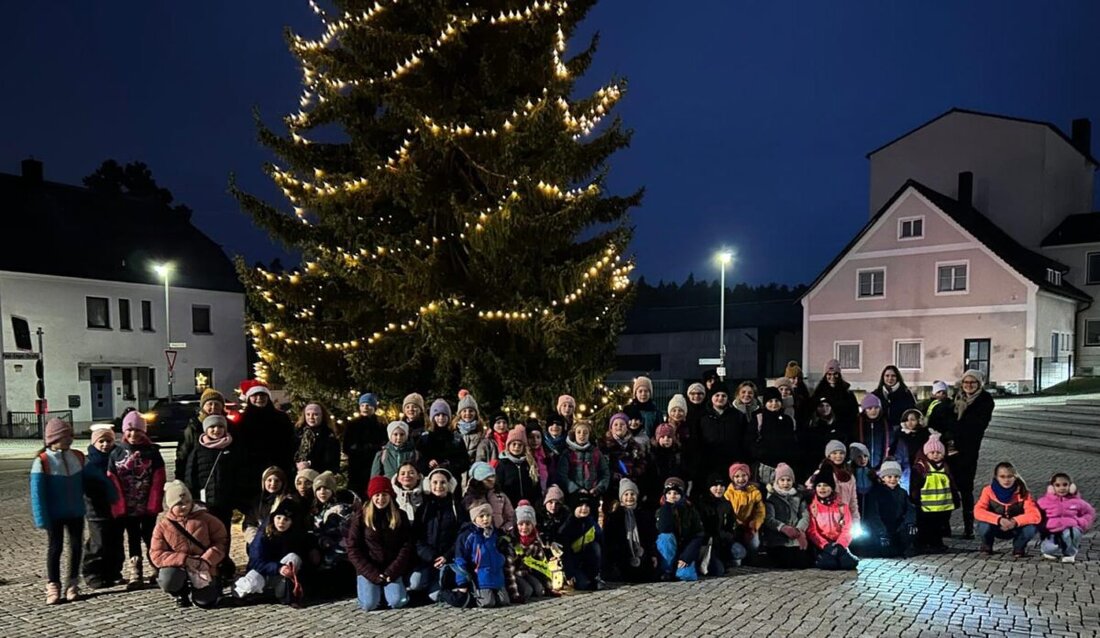 Mantel. Die TSG Gerätturngruppen aus Mantel und Weiherhammer ersetzten ihre Turnstunden mit einer gemeinsamen Nikolauswanderung. Rund 60 Turnkinder begrüßten den Nikolaus und erhielten Schokonikoläuse und Eintrittskarten für das Hallenbad.