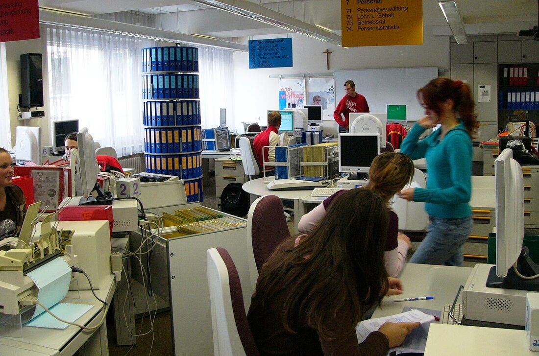 Weiden. Die Gustl-Lang-Schule, die Staatliche Wirtschaftsschule Weiden, in der Sebastianstraße 22, lädt am Donnerstag, 25. Februar von 15.30 Uhr bis 19 Uhr zu einem Infonachmittag ein. Das Angebot richtet sich [&hellip;]