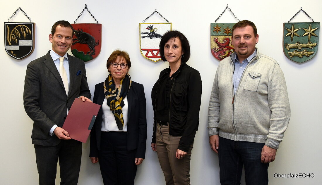 Neustadt/WN. Keine weißen Flecken auf der Landkarte sollen in Sachen Breitbandversorgung verbleiben – das ist das Ziel der Breitbandförderung des Bundes. Vier Milliarden Euro hat Berlin zur Verfügung gestellt, um [&hellip;]