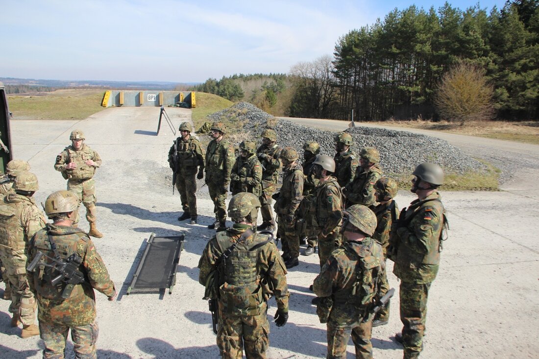 Weiden/Neustadt/WN. Verkehrsteilnehmer in der Oberpfalz müssen demnächst Acht geben. Das Artilleriebataillon 131 Weiden hält eine Übung ab. In der Zeit vom 11. Juni bis zum 15. Juni findet im Regierungsbezirk Oberpfalz ein [&hellip;]