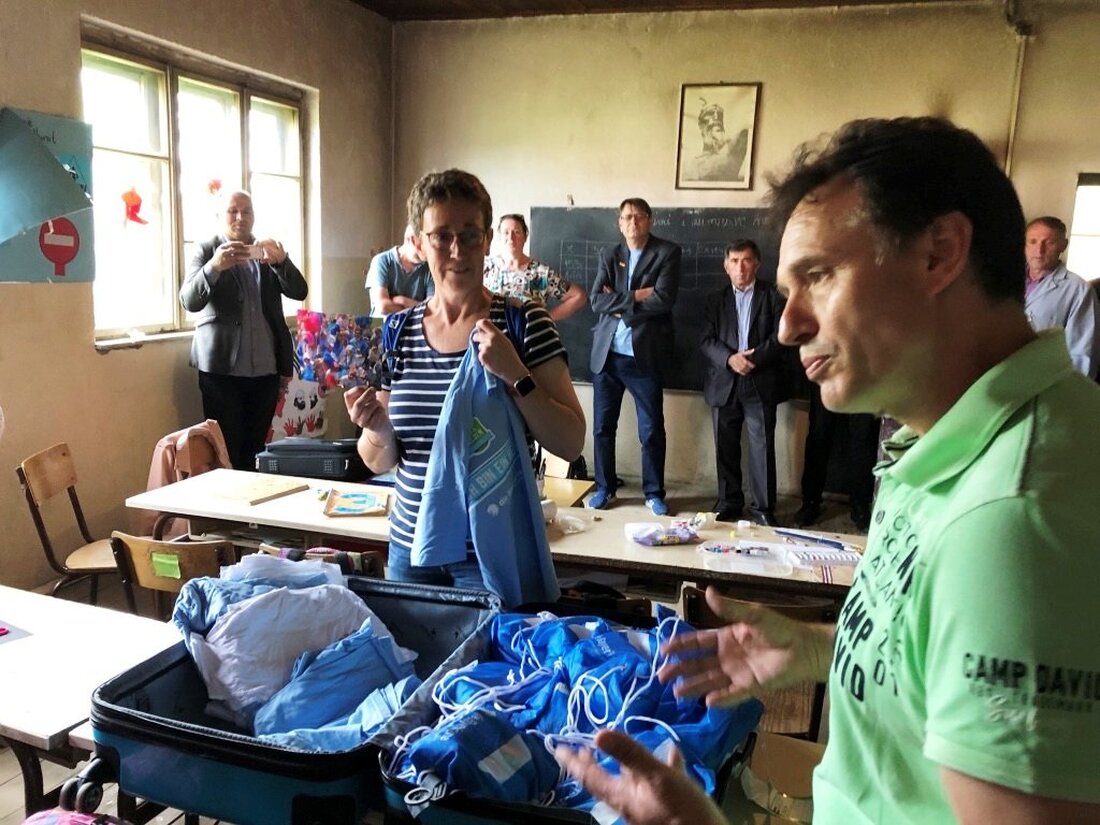 Kirchenthumbach/Oberbibrach. Lehrerin Ingrid Schmidt besucht eine Schule im Kosovo – und kommt nicht mit leeren Händen. Die Grundschullehrerin hatte zum Glück große Hilfe. Von Doris Mayer-Englhart  Wo Hilfe dringend benötigt [&hellip;]